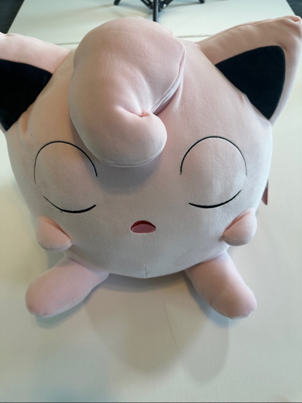 Pokémon Sleeping Jigglypuff Plush Figure NWT